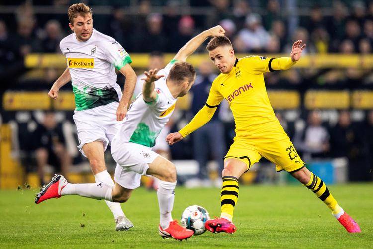 德甲底蕴碰客场虫!门兴主场围剿卡尔斯鲁厄,德国杯能否破荒?